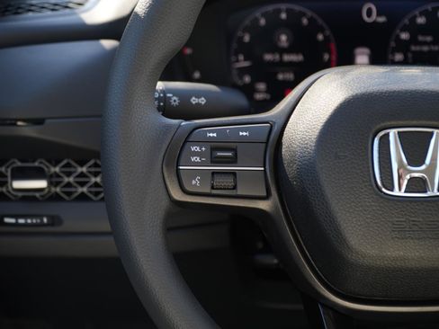 New 2025 Honda Accord SE image 23