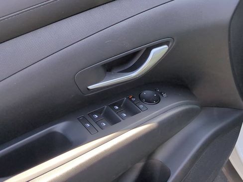 Used 2025 Hyundai Santa Cruz SEL AWD/4WD image 13