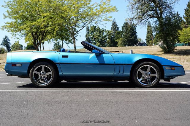 Used 1988 Chevrolet Corvette Convertible RWD image 9