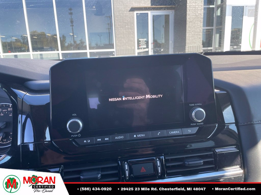 Used 2025 Nissan Pathfinder SV AWD/4WD image 11