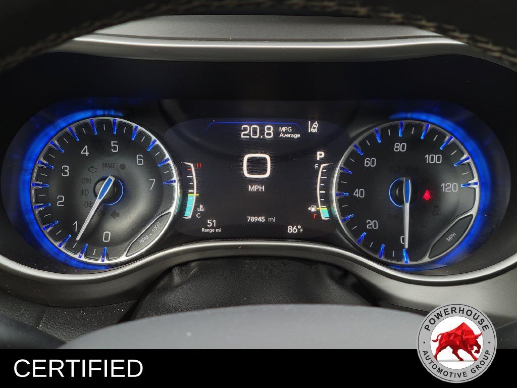 Used 2023 Chrysler Pacifica Touring-L FWD image 35