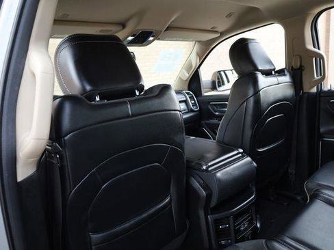 Used 2019 RAM 1500 Laramie AWD/4WD image 19