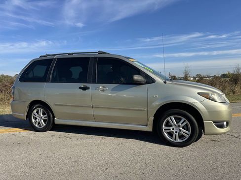 Used 2005 MAZDA MPV LX w/ LX Plus Pkg image 2