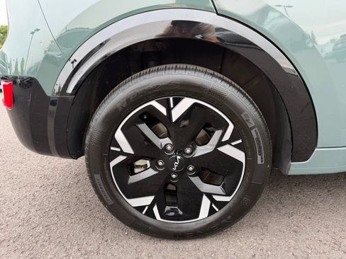 Used 2023 Kia Niro Wind w/ Wind Preserve Package FWD image 9