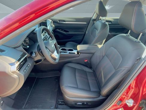 New 2025 Nissan Altima 2.5 SR w/ SR Premium Package image 5