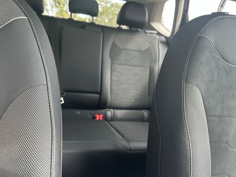 New 2026 Volkswagen Taos SE image 33