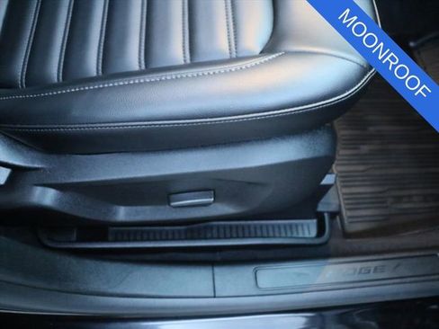 Used 2024 Ford Edge SEL w/ Convenience Package image 10