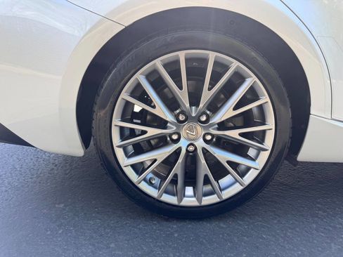 Used 2017 Lexus IS 300 AWD image 21