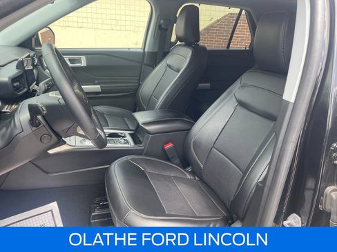 Certified 2023 Ford Explorer Limited w/ Equipment Group 301A AWD/4WD image 13