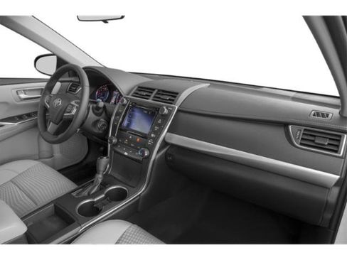 Used 2015 Toyota Camry SE w/ Moonroof Package FWD image 19