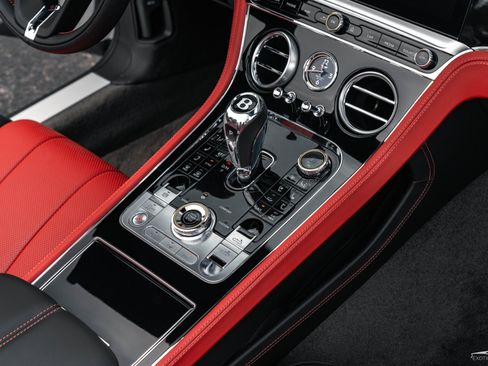 Used 2020 Bentley Continental GT AWD/4WD image 9