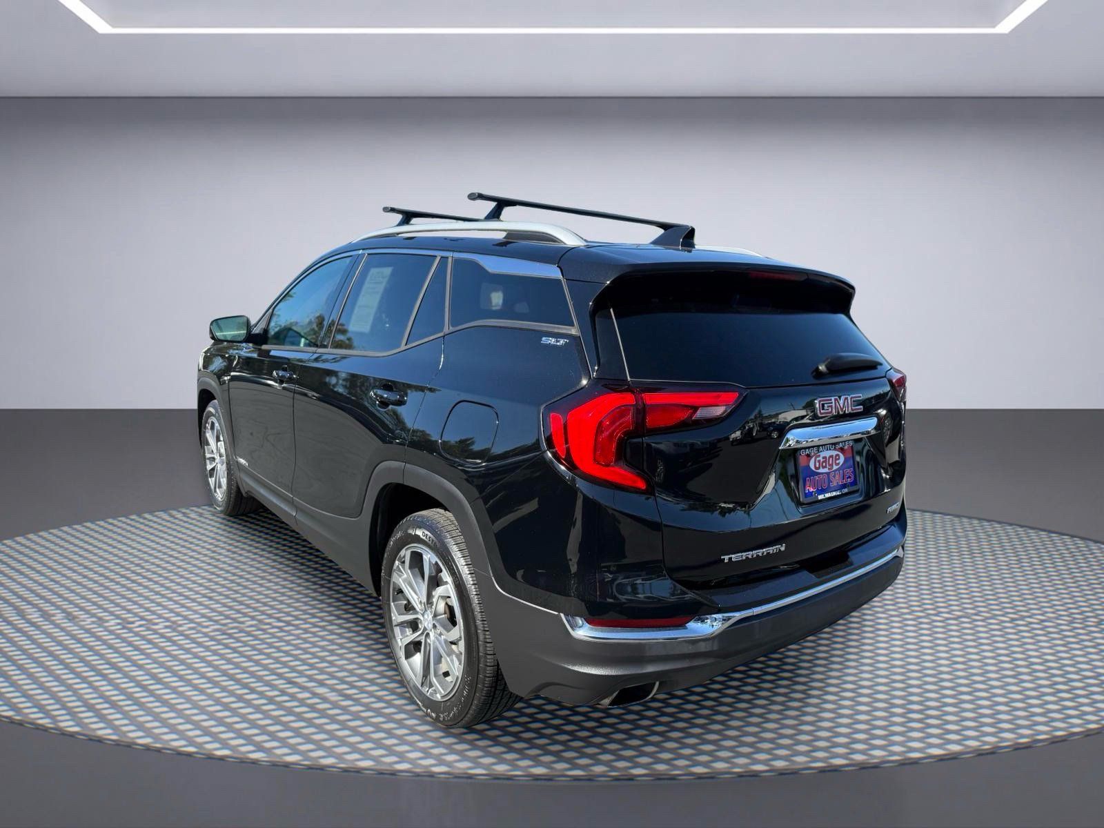 Used 2018 GMC Terrain SLT w/ Preferred Package AWD/4WD image 4
