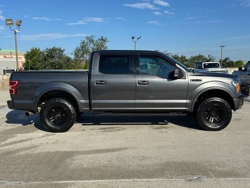 Used 2018 Ford F150 XLT w/ Equipment Group 301A Mid AWD/4WD image 4