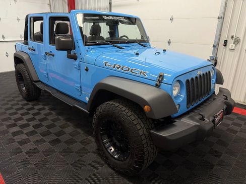 Used 2018 Jeep Wrangler Unlimited Sport S AWD/4WD image 4