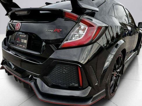 Used 2019 Honda Civic Type R image 16