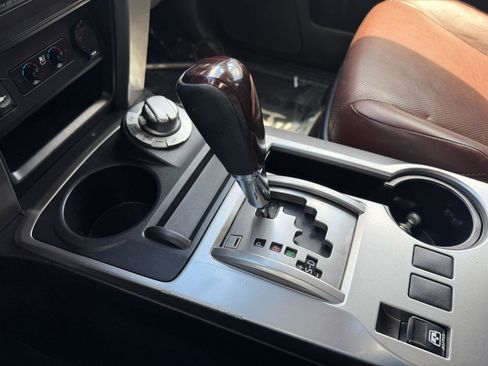Used 2014 Toyota 4Runner Limited AWD/4WD image 15
