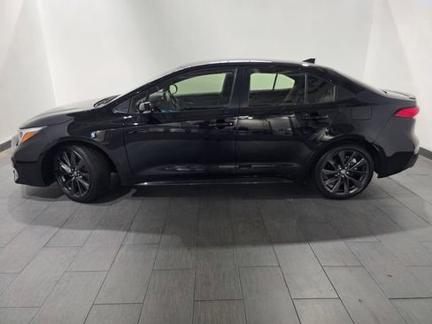 Used 2024 Toyota Corolla SE FWD image 2
