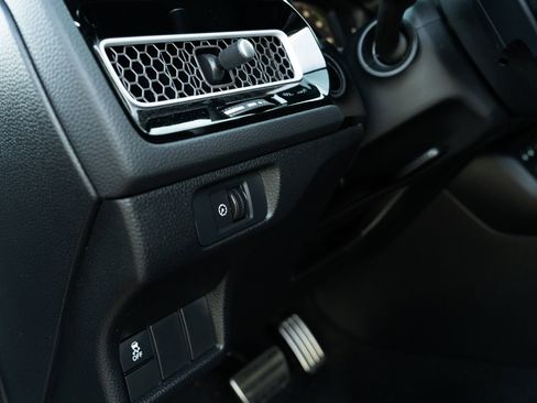 Used 2025 Honda Civic Sport image 38