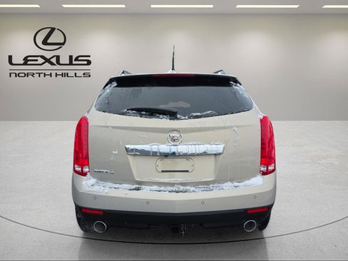 Used 2011 Cadillac SRX Luxury image 6