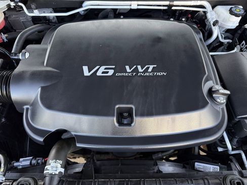 Used 2018 Chevrolet Colorado Z71 w/ Z71 Midnight Edition image 25