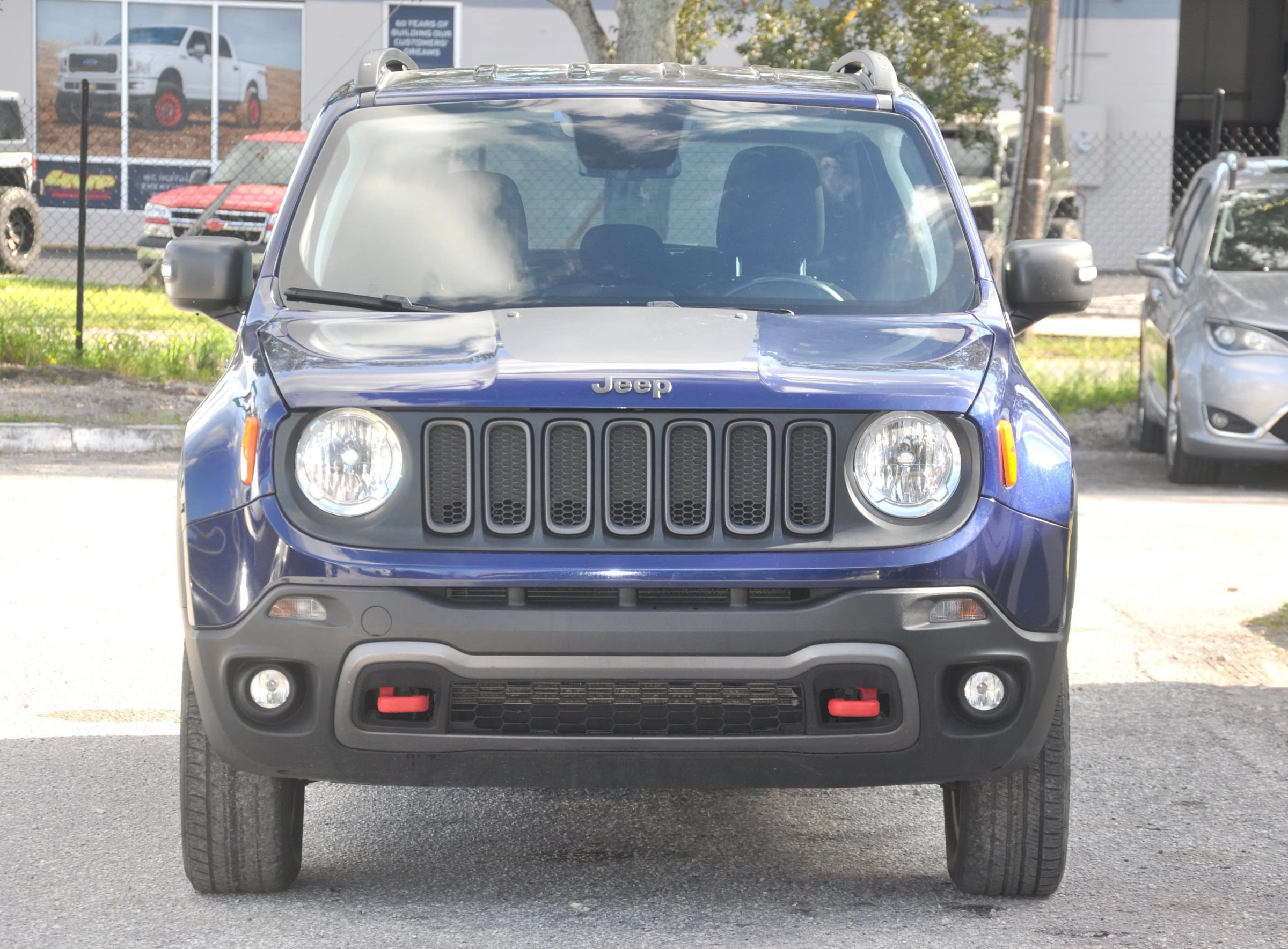 Used 2018 Jeep Renegade Trailhawk w/ Popular Equipment Group AWD/4WD image 6