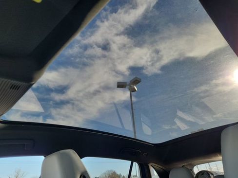 New 2026 Volkswagen ID.4 Pro S image 17