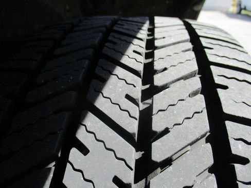 Used 2022 Ford Transit Connect XL image 29