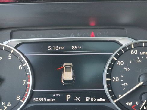 Used 2023 Nissan Pathfinder SV w/ SV Premium Package AWD/4WD image 14