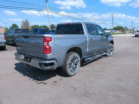 Used 2023 Chevrolet Silverado 1500 LT AWD/4WD image 29