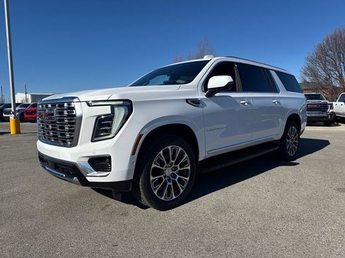 New 2026 GMC Yukon XL Denali w/ LPO, Floor Liner Package AWD/4WD image 2