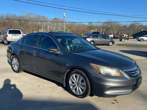 Used 2011 Honda Accord EX-L image 1