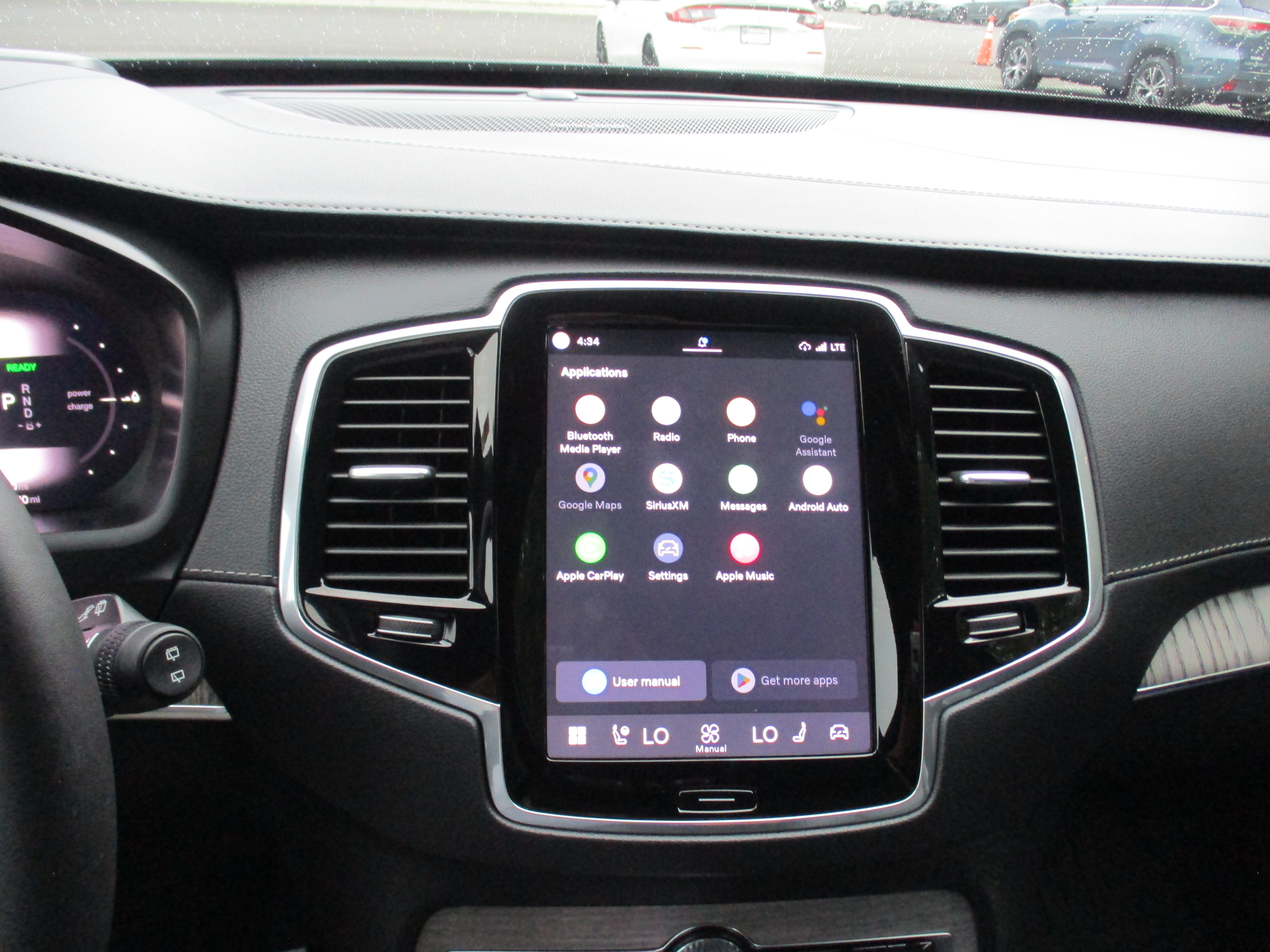 Certified 2024 Volvo XC90 T8 Ultimate w/ Protection Package Premier AWD/4WD image 17