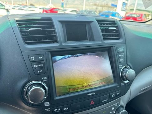 Used 2012 Toyota Highlander SE w/ Tow Pkg AWD/4WD image 20