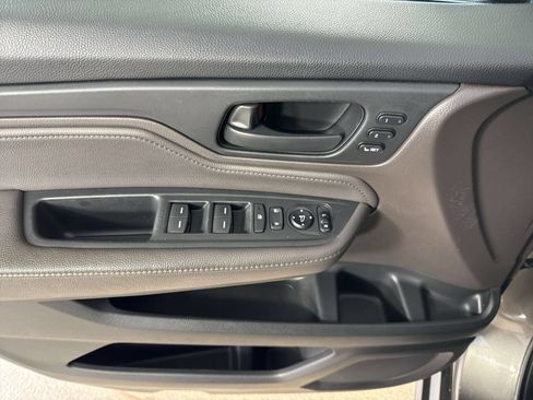 Used 2018 Honda Odyssey Touring image 20
