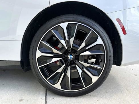 Used 2026 BMW iX xDrive45 w/ M Sport Package AWD/4WD image 10