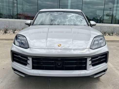 New 2026 Porsche Cayenne AWD/4WD image 10