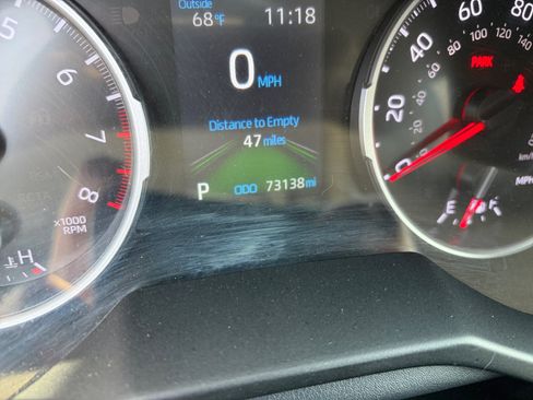 Certified 2022 Toyota RAV4 LE AWD/4WD image 17