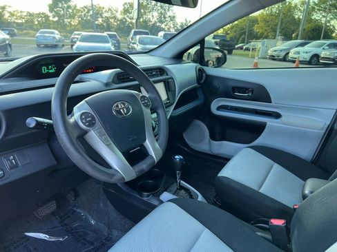 Used 2012 Toyota Prius C Three image 10