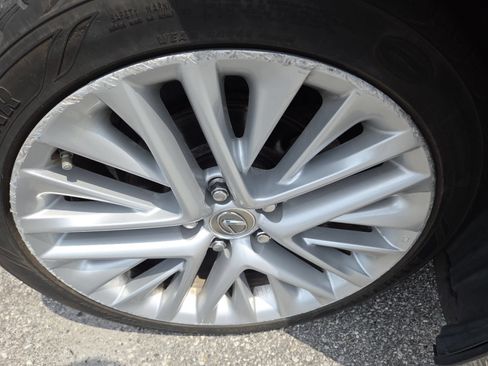 Used 2016 Lexus ES 350 w/ Luxury Package w/Wood Trim FWD image 12