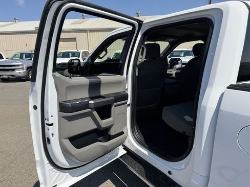 Used 2019 Ford F150 XLT w/ Equipment Group 302A Luxury AWD/4WD image 22