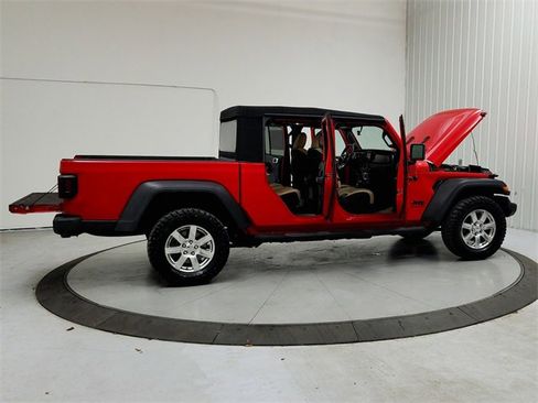 Used 2020 Jeep Gladiator Sport w/ Quick Order Package 24S image 15
