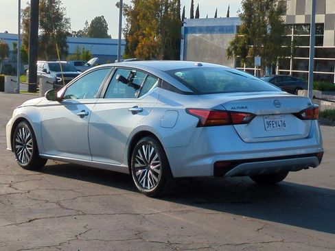 Certified 2023 Nissan Altima 2.5 SV image 8
