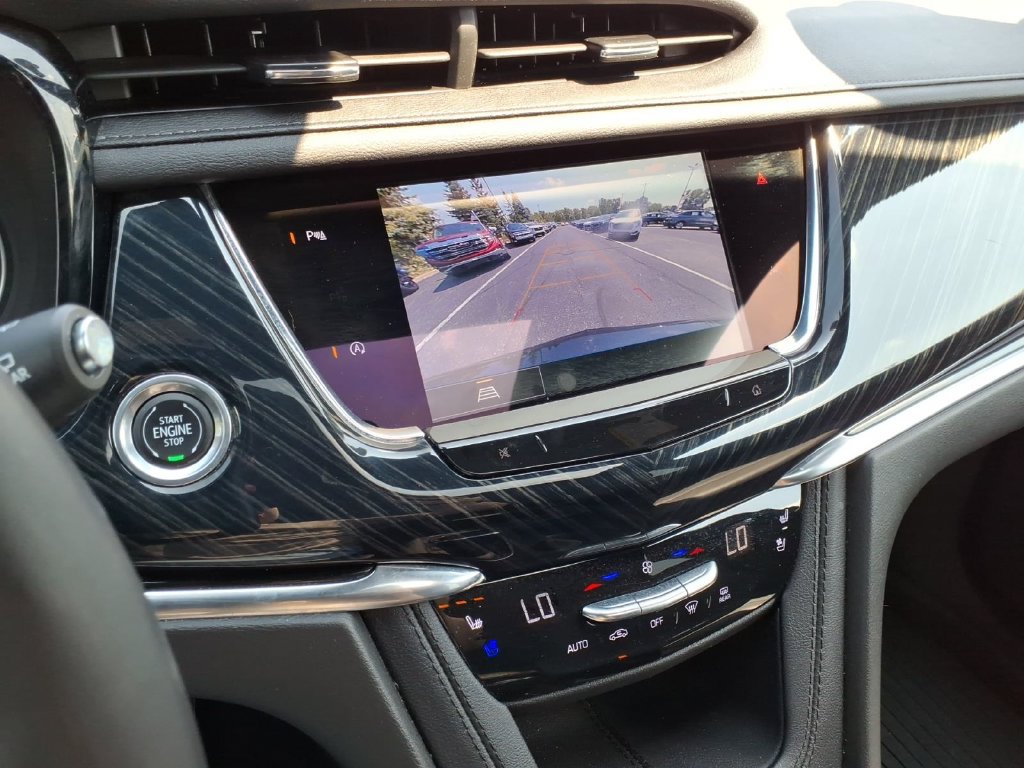 Used 2024 Cadillac XT6 Premium Luxury w/ LPO, Floor Liner Package AWD/4WD image 25