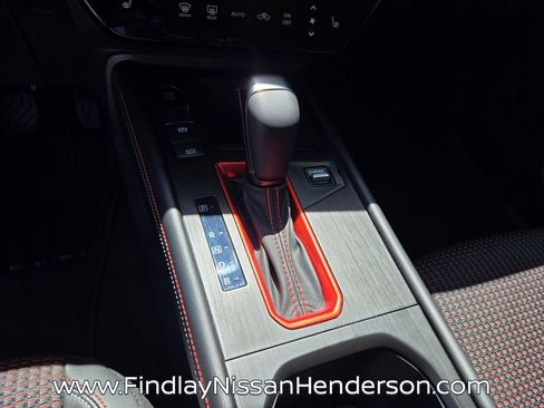 Used 2025 Nissan Kicks SR w/ SR Premium Package FWD image 31