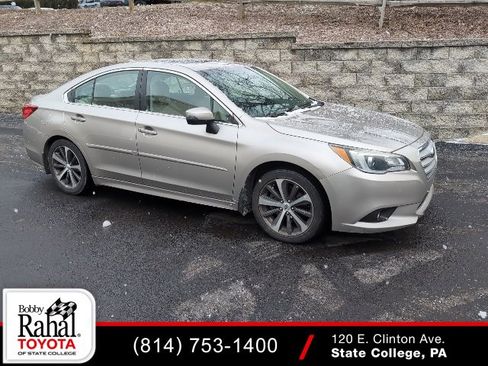 Used 2016 Subaru Legacy 3.6R Limited image 1