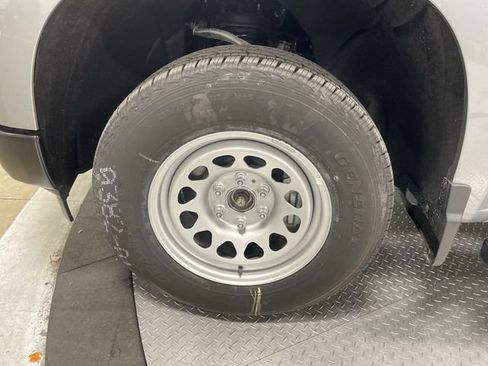New 2026 Chevrolet Silverado 1500 W/T w/ Trailering Package AWD/4WD image 10