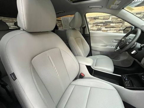 Certified 2024 Hyundai Kona Limited AWD/4WD image 17