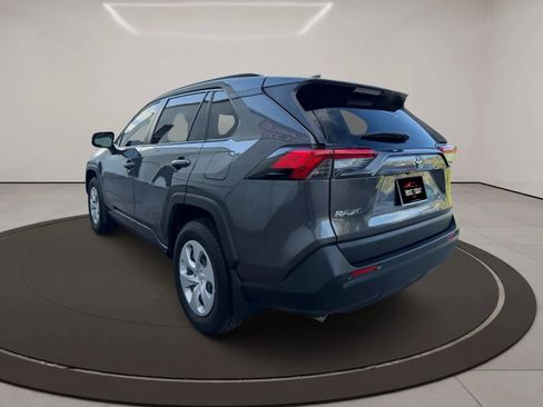 Used 2019 Toyota RAV4 LE w/ Carpet Mat Package image 6