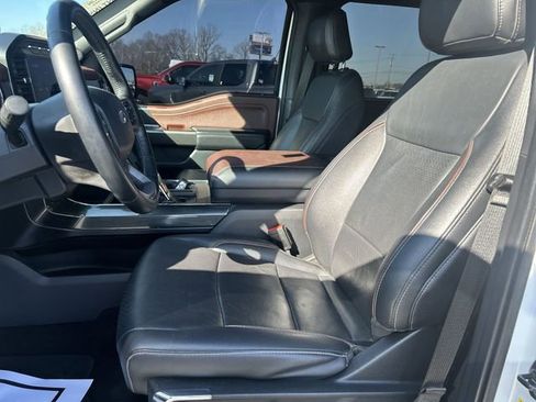 Used 2022 Ford F150 Lariat image 17