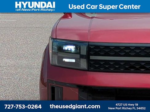 Used 2025 Hyundai Santa Fe Calligraphy FWD image 9